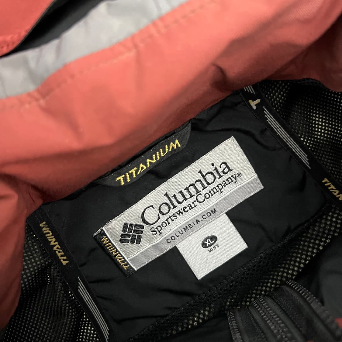 콜롬비아 티타늄 고어텍스 투웨이 후드 바람막이 자켓 상품이미지7
