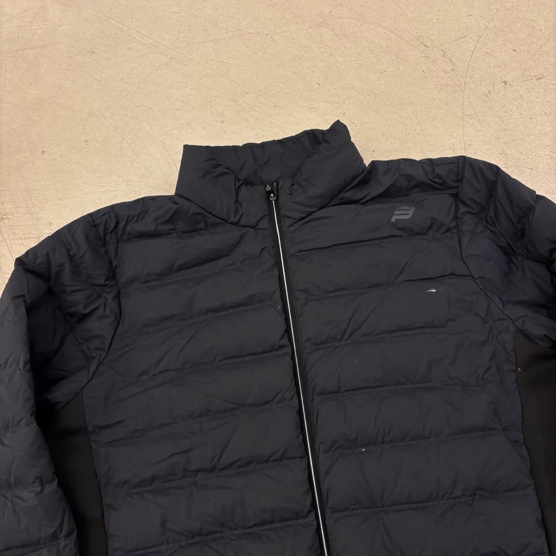 빈폴 스포츠 블랙 다운 경량 패딩 상품이미지2