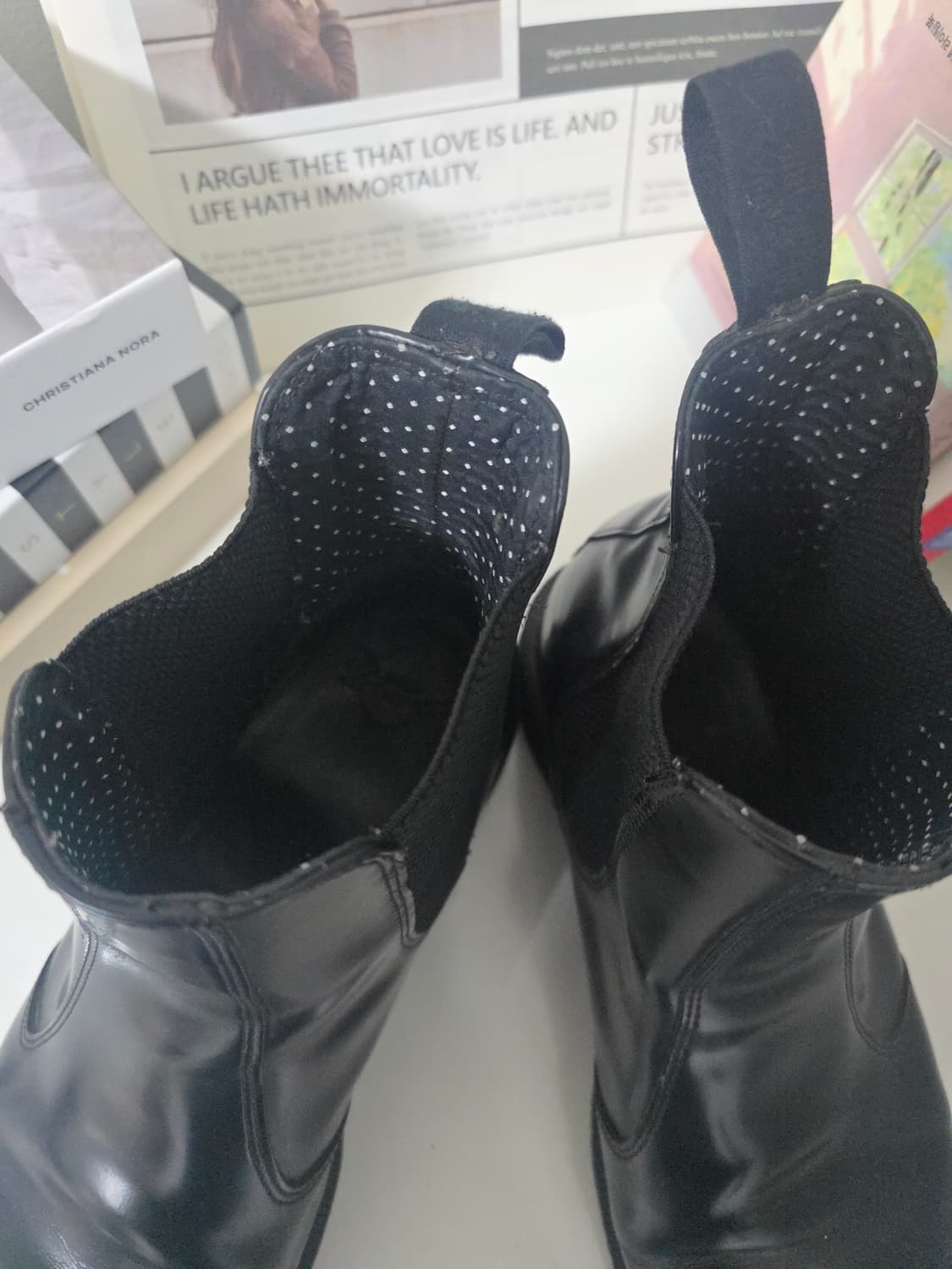 닥터마틴 플로랄 첼시부츠 블랙 UK8 EU42 상태 양호 상품이미지3