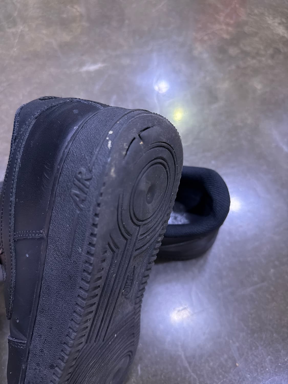 나이키 에어포스 1 07 트리플블랙 로우 280 상품이미지9