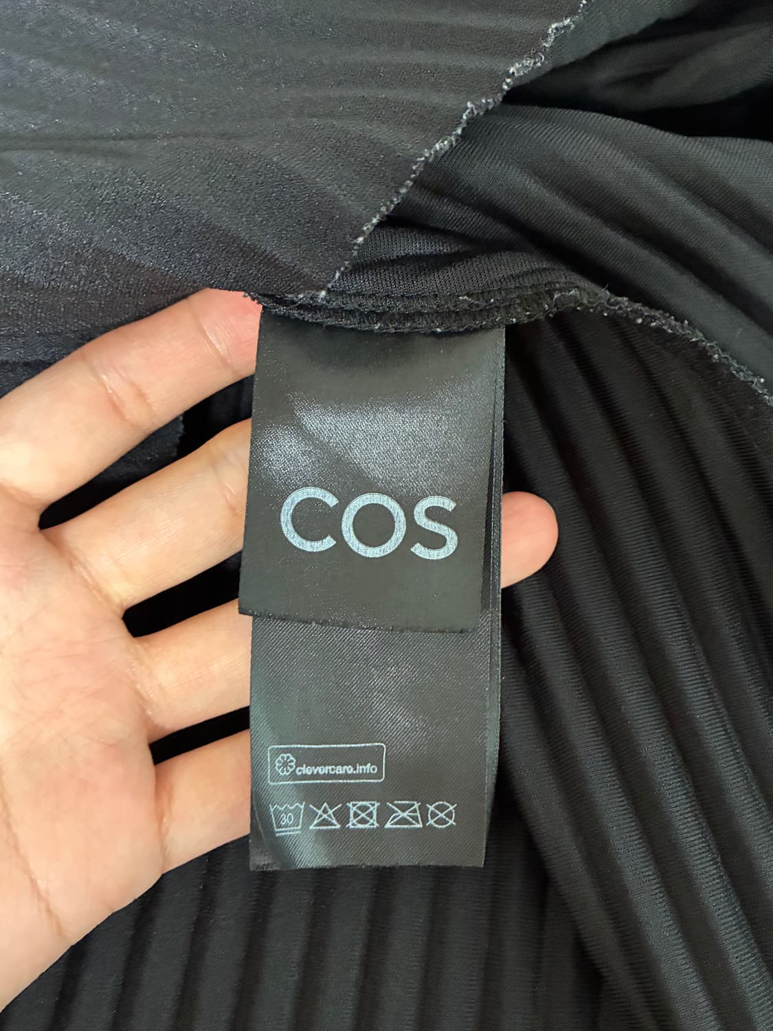 S) 코스 COS 플리티드 미디 티셔츠 원피스 블랙 상품이미지7