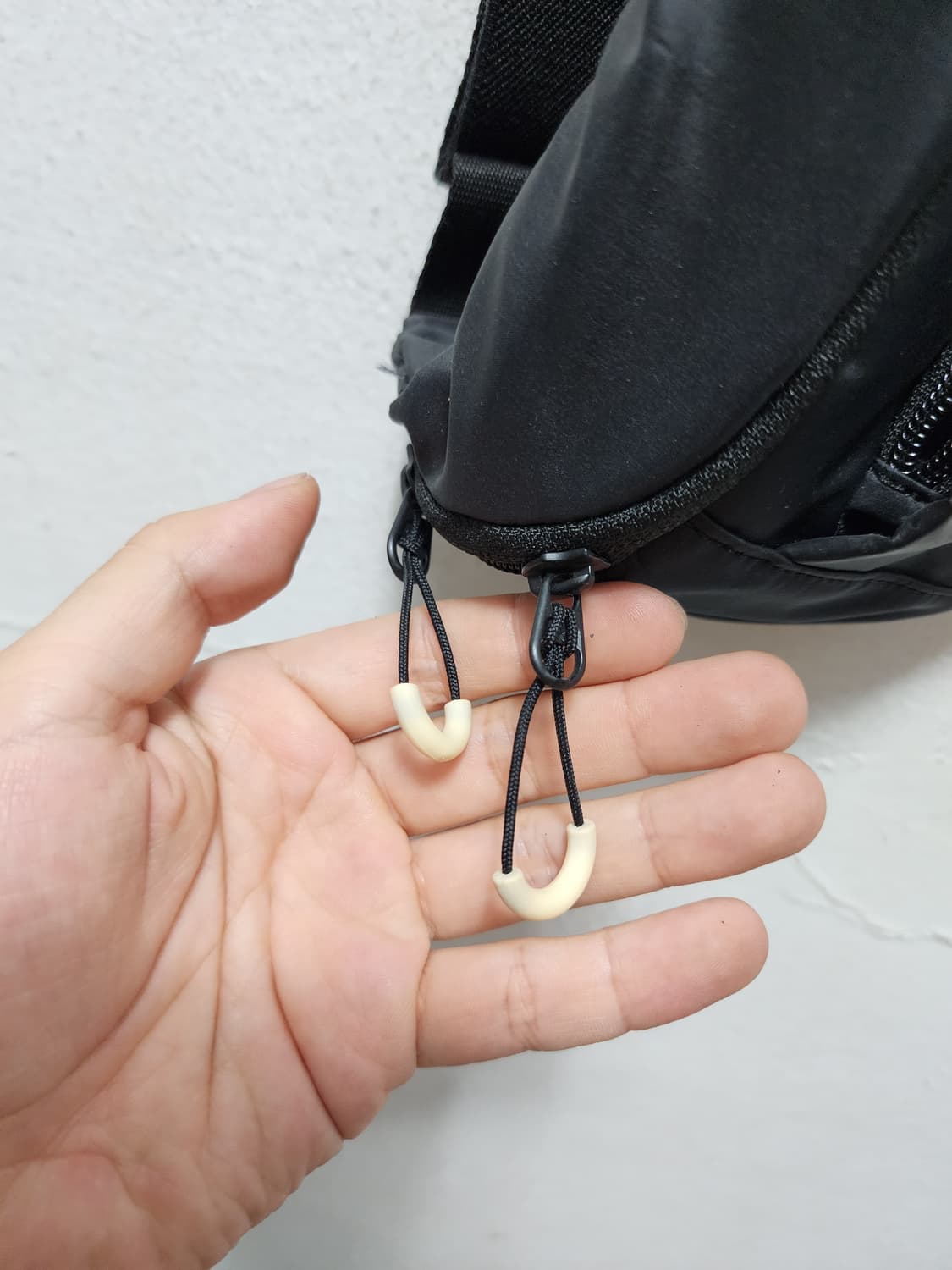 휠라 블랙 힙색  상품이미지3