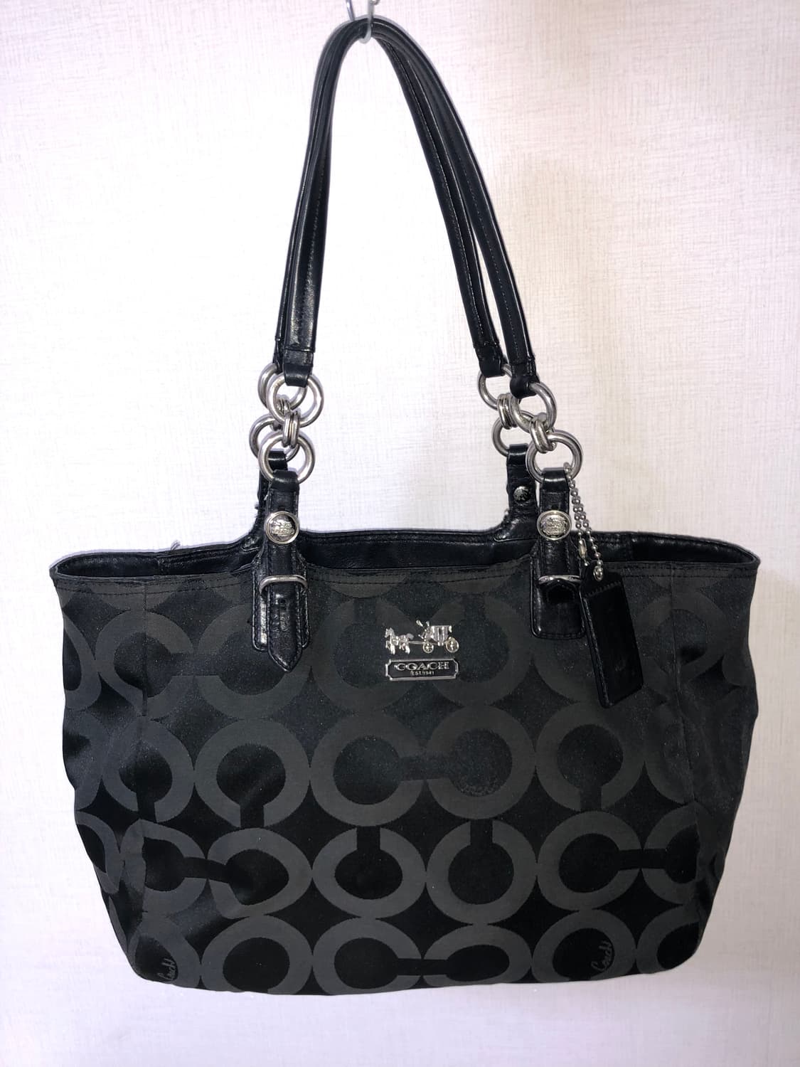 코치 블랙 시그니처 숄더백 상품이미지2