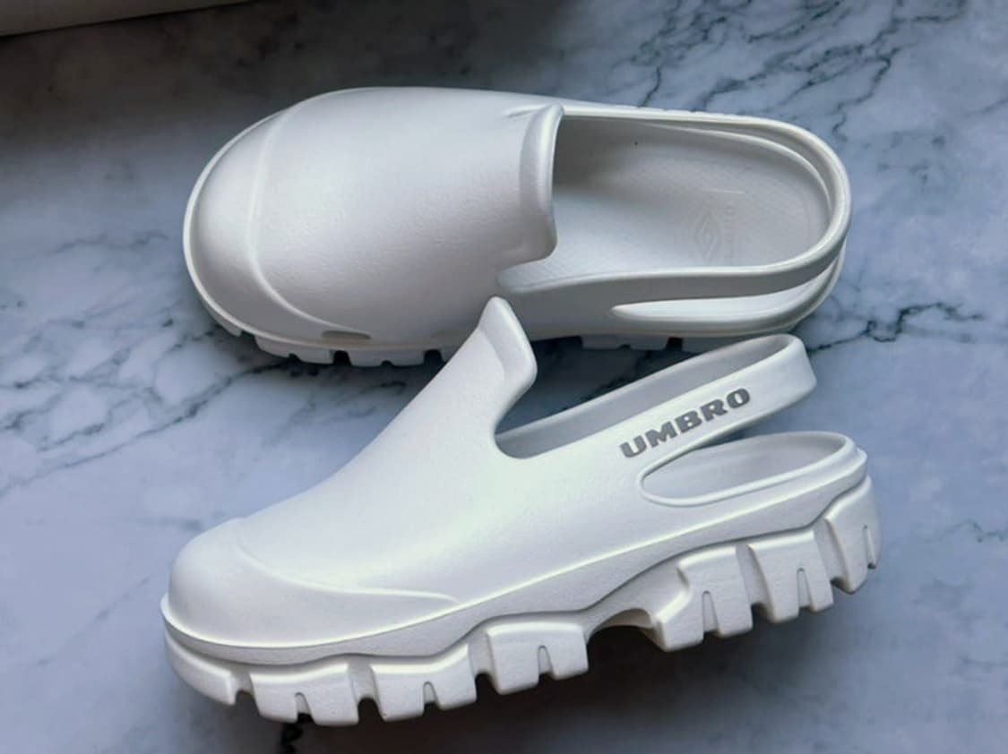 엄브로 토피 샌들 240사이즈 상품이미지1