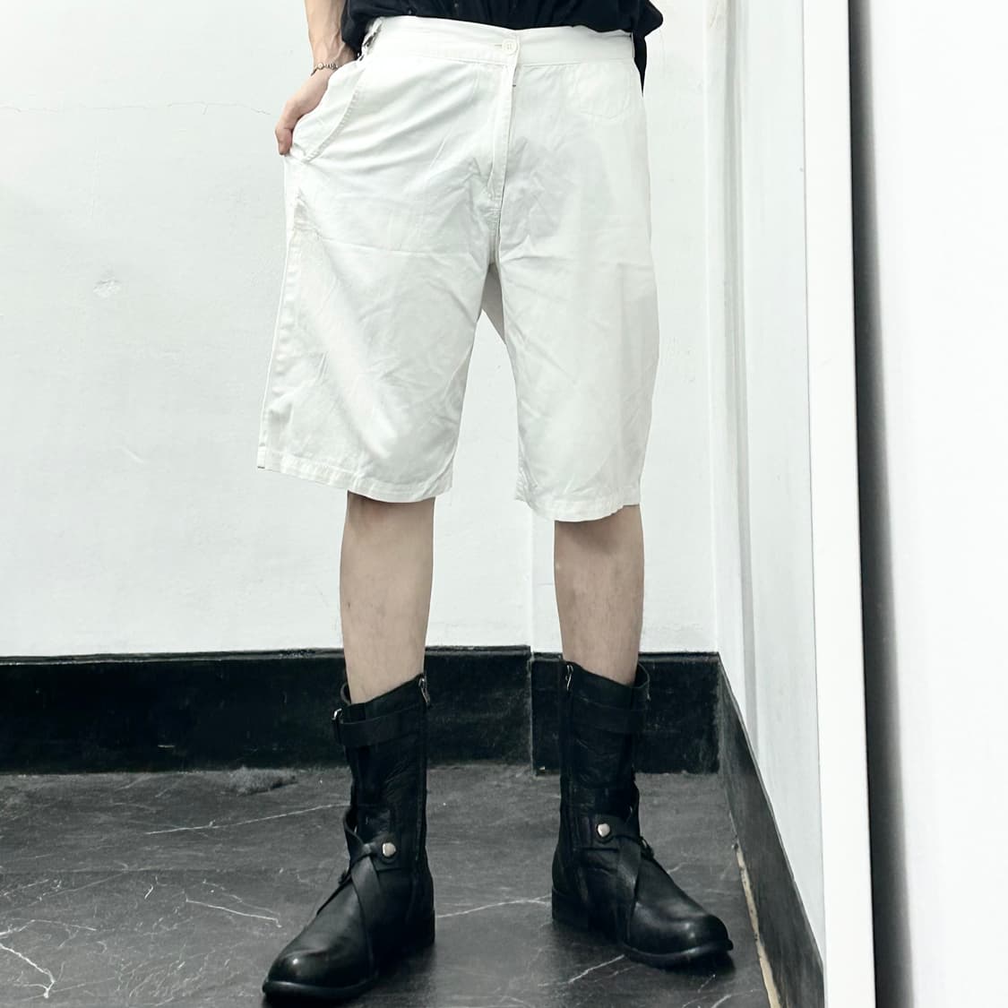 디젤 화이트 하프 팬츠 상품이미지2