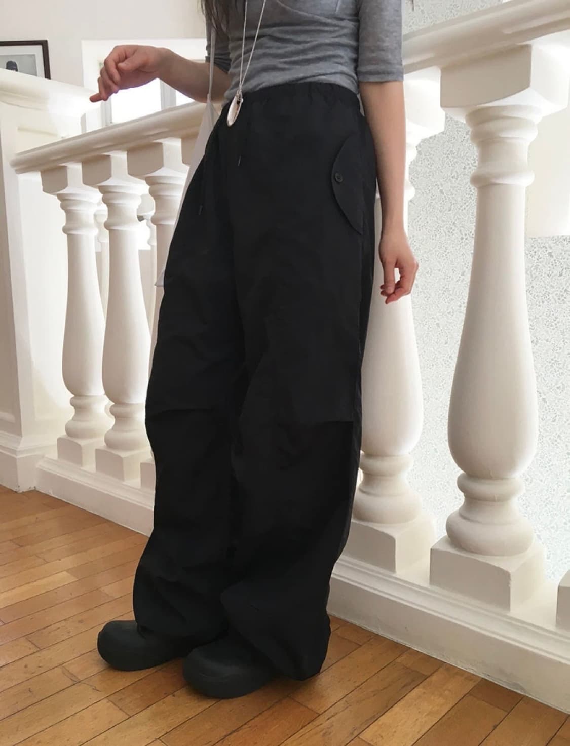 미닝아웃 meaningout 웨더 파라슈트 팬츠 상품이미지1