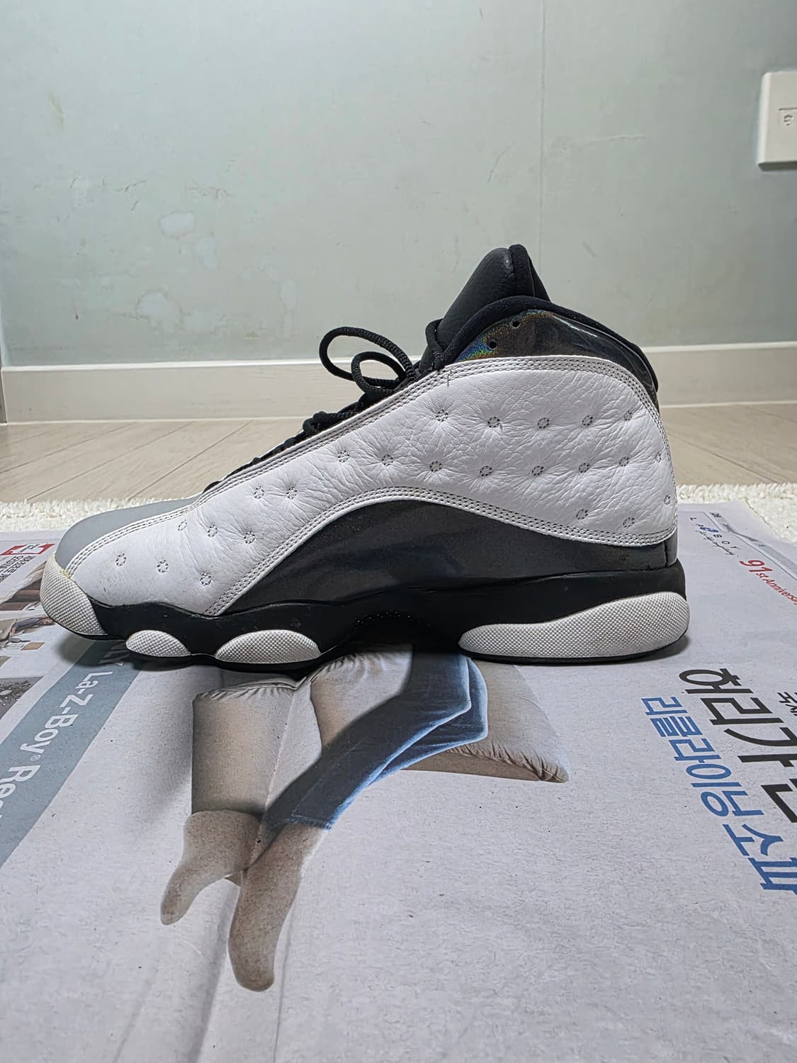 조던 13 레트로 바론스 홀로그램 판매합니다. 상품이미지2