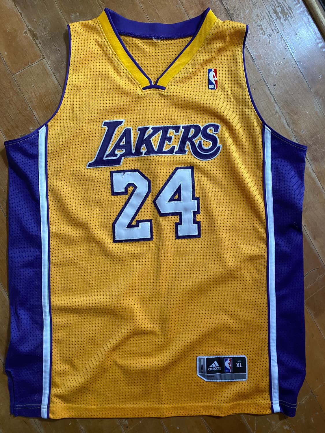 아디다스 NBA 레이커스 브라이언트 24번 유니폼 XL 상품이미지1