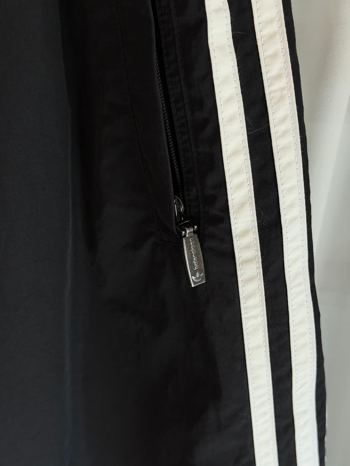 발렌시아가 adidas 퍼포먼스 포플린 쇼츠 반바지 상품이미지3