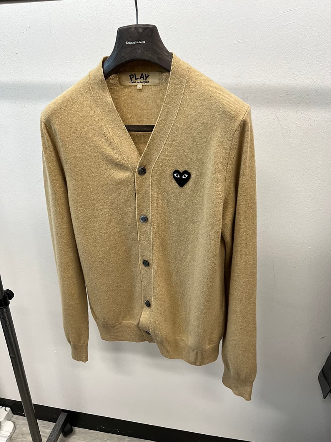 100) 꼼데가르송 블랙와펜 베이지 가디건 상품이미지1