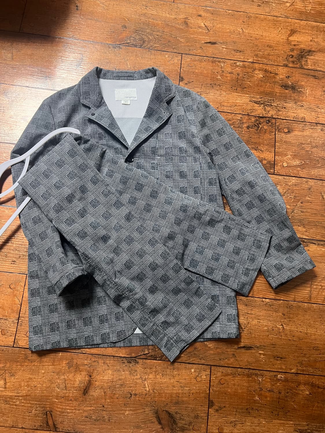 나나미카 알파드라이 셋업 팝니다 상품이미지1