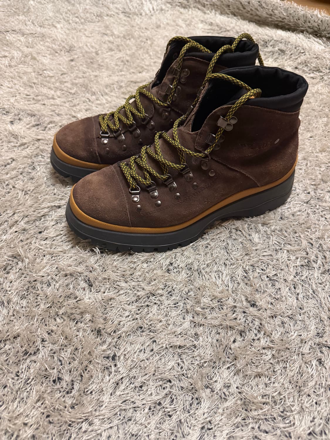 프라다  브릭슨 상품이미지1