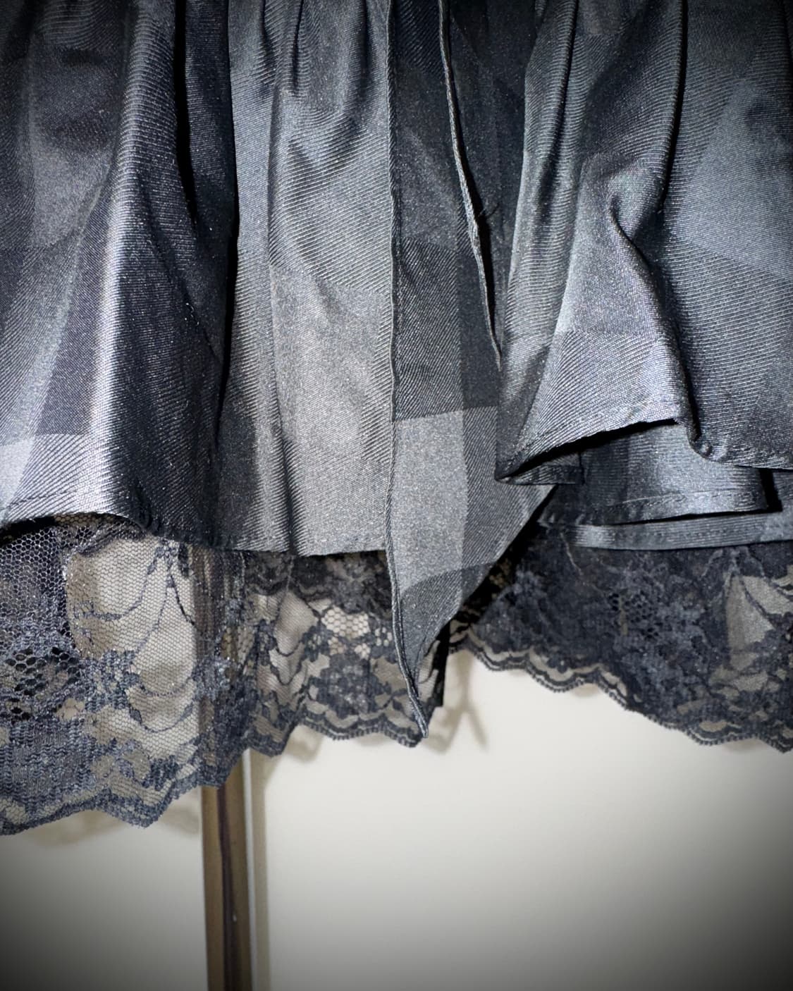 셔링 리본 블랙탑 고스 원피스 상품이미지5