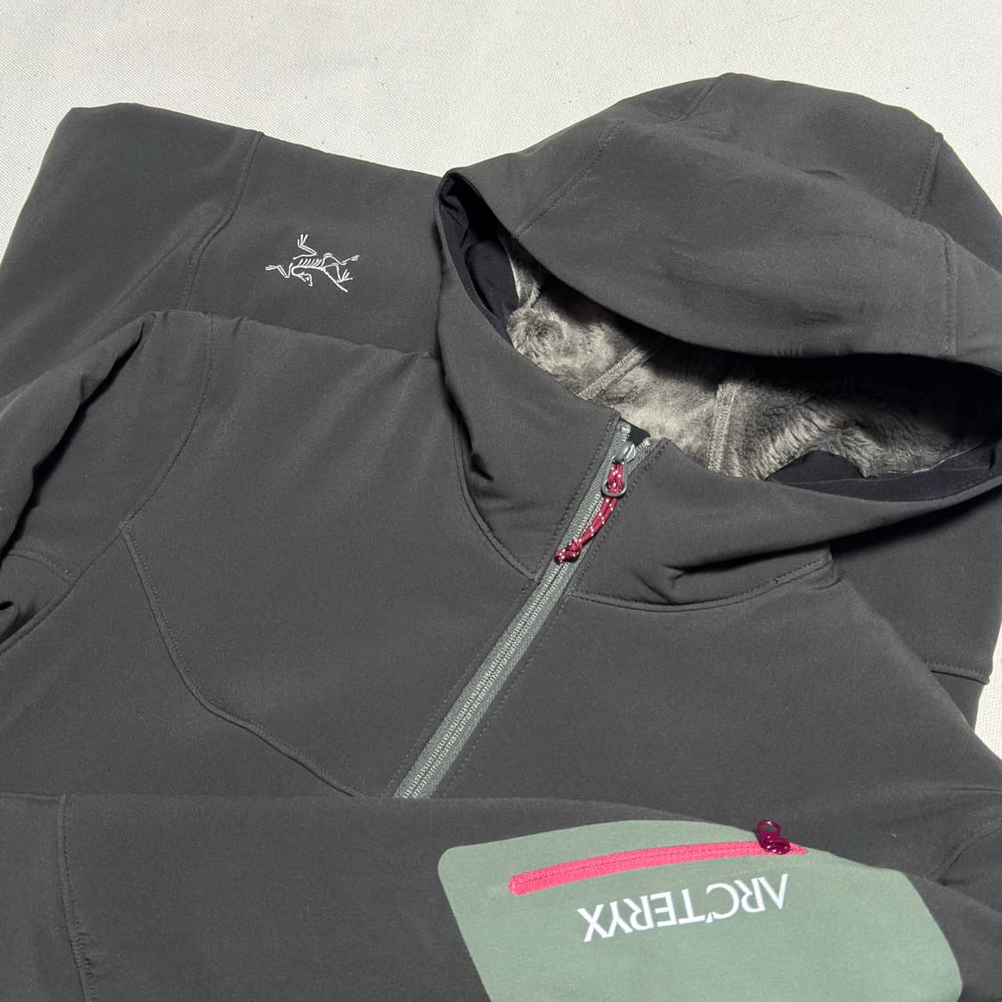 M 아크테릭스 여성용 힐리어스 후드 자켓 상품이미지1