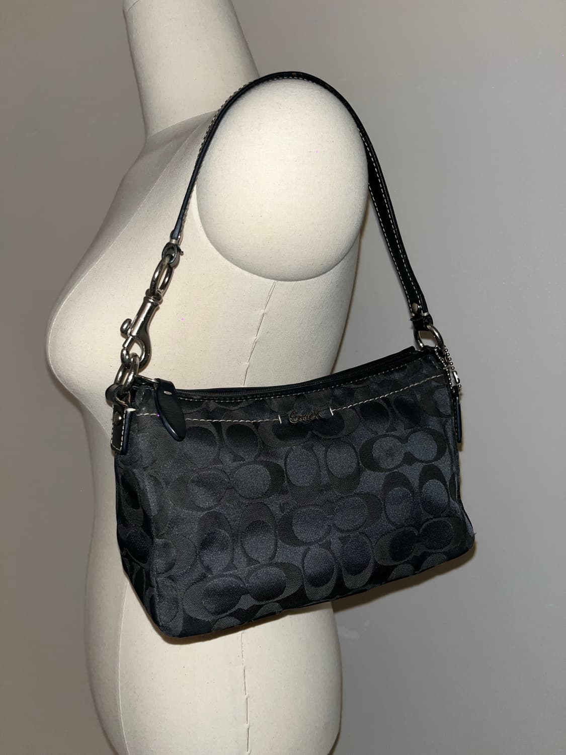 Coach Black Mini Bag 상품이미지1