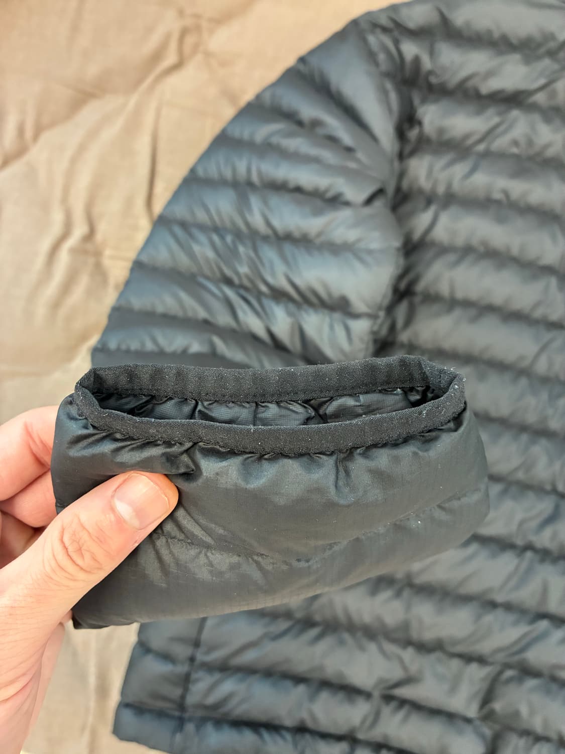 파타고니아 다운스웨터 구형 블랙L(105) 사이즈 상품이미지4