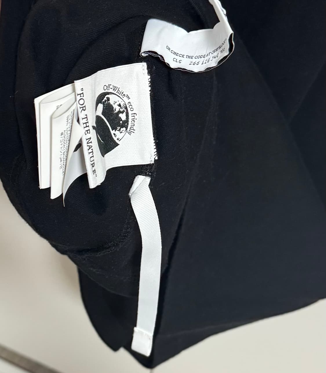 오프화이트 반팔 [XS] 상품이미지3