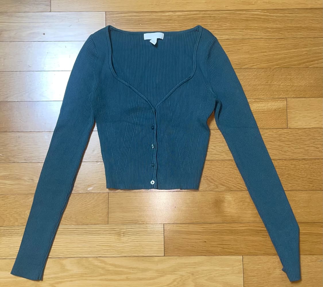 H&M 상의 상품이미지1