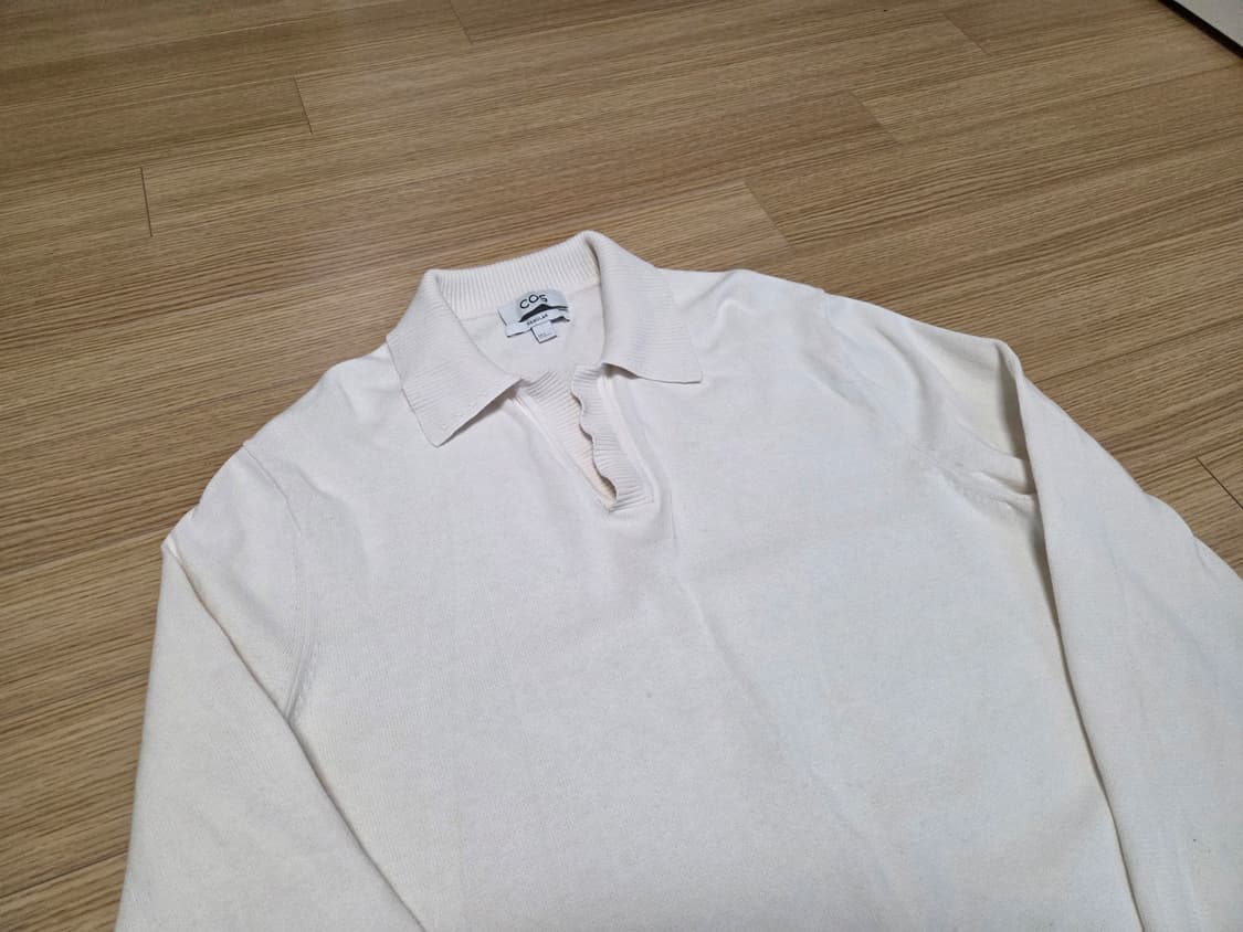 COS 오픈 카라 니트 롱슬리브 상품이미지3