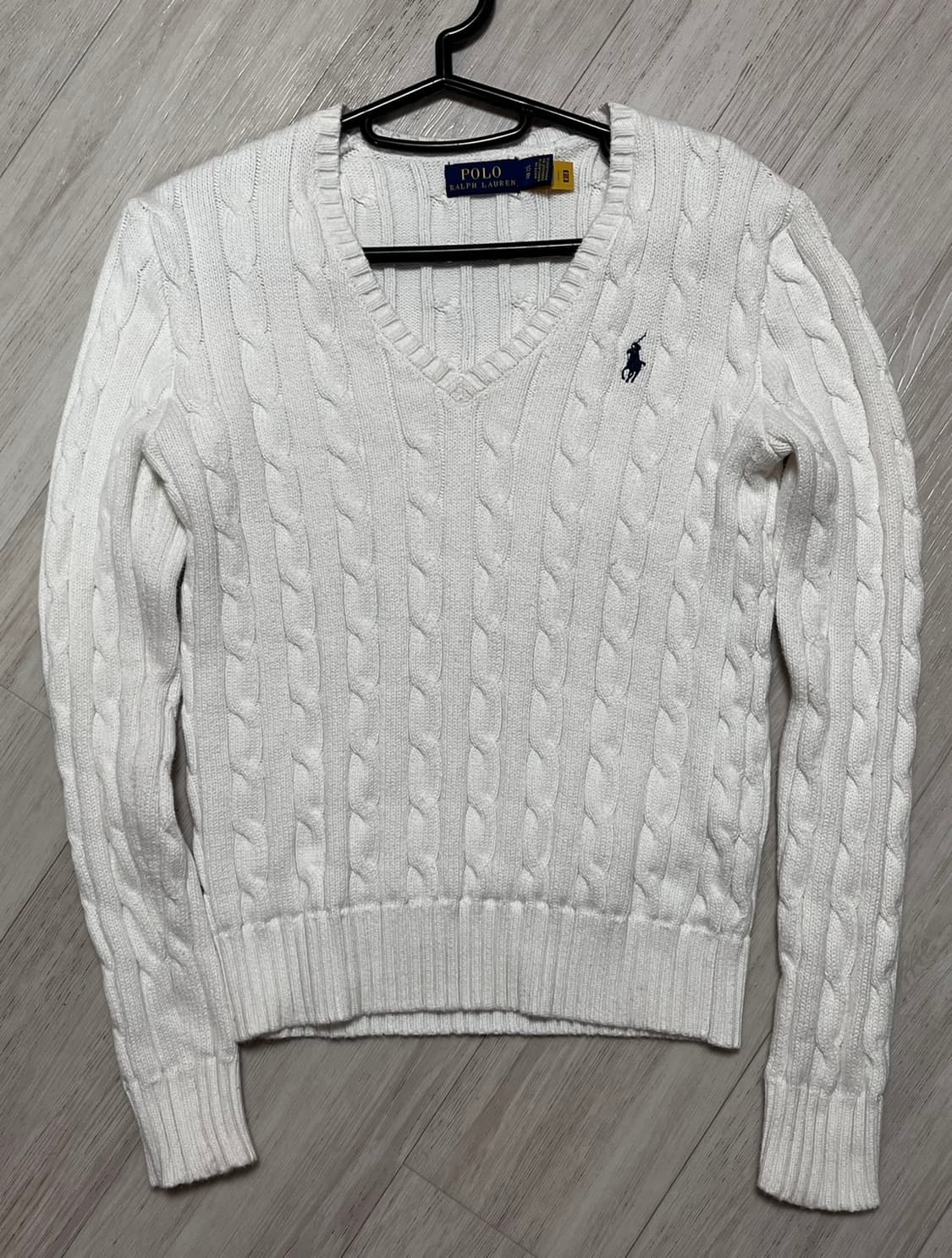 폴로 랄프로렌 화이트 꽈배기 케이블 우먼 브이넥 니트 상품이미지1