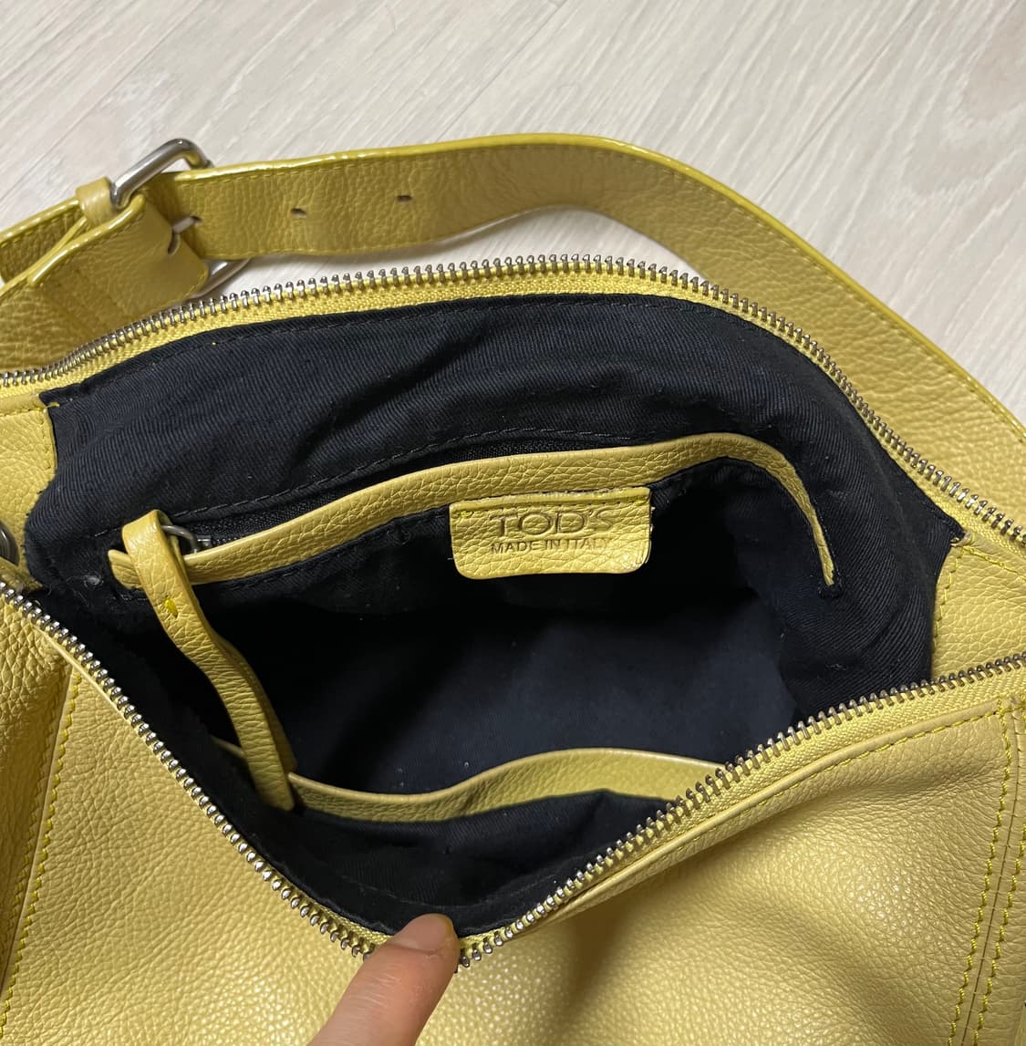 토즈 가죽 머스타드 숄더백 상품이미지6