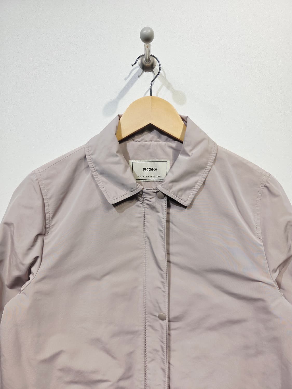 BCBG 스냅버튼 패딩 하프 코트 상품이미지3