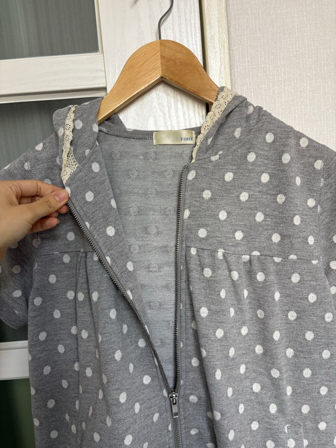 그레이 도트 반소매 후드집업 상품이미지2