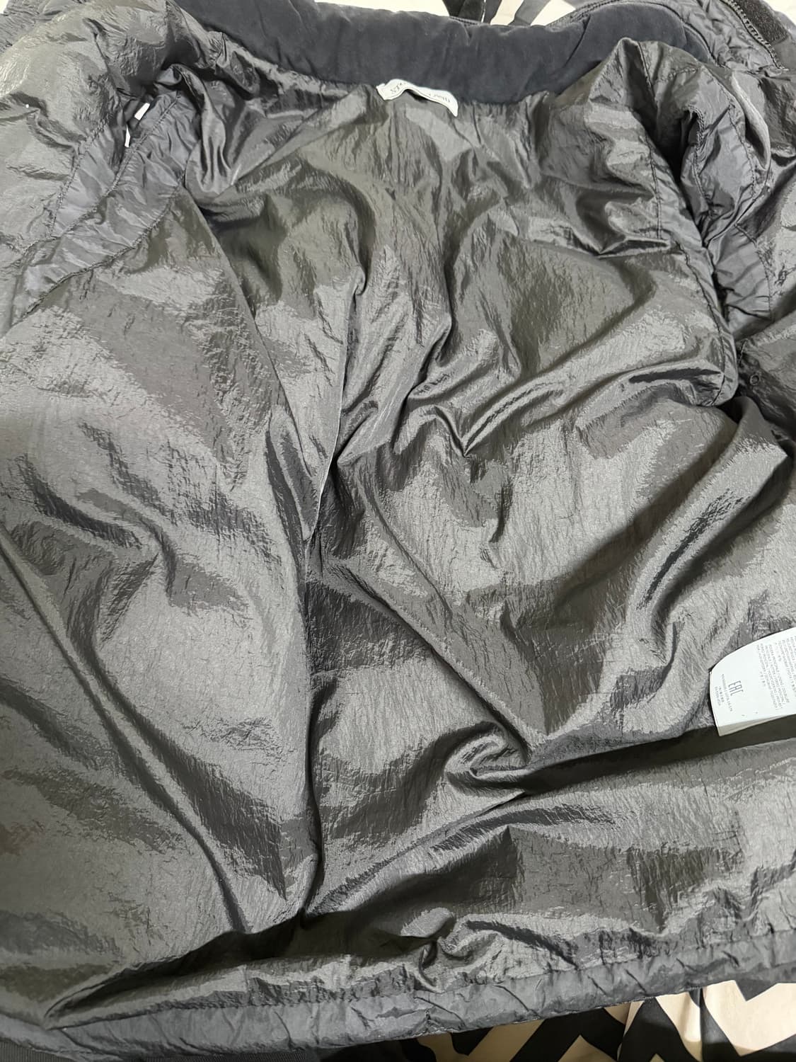 스톤아일랜드 크링클랩스 패딩조끼 블랙 L 상품이미지4