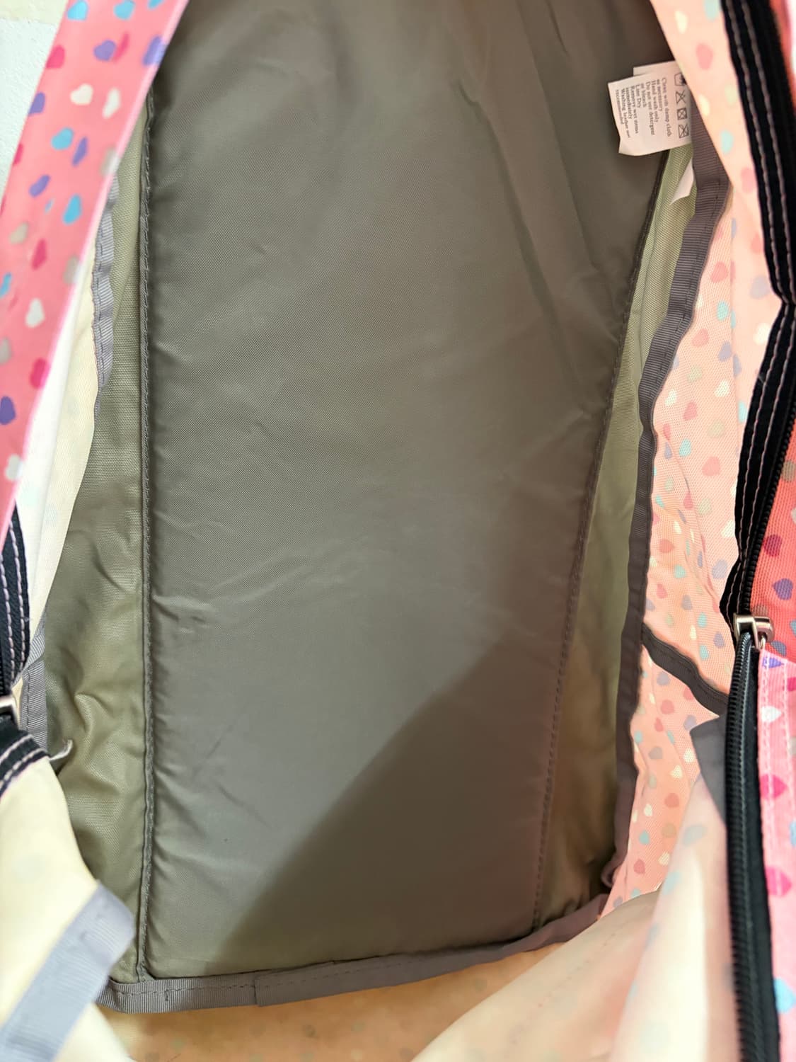 N84. 잔스포츠 하트로고 백팩 상품이미지2