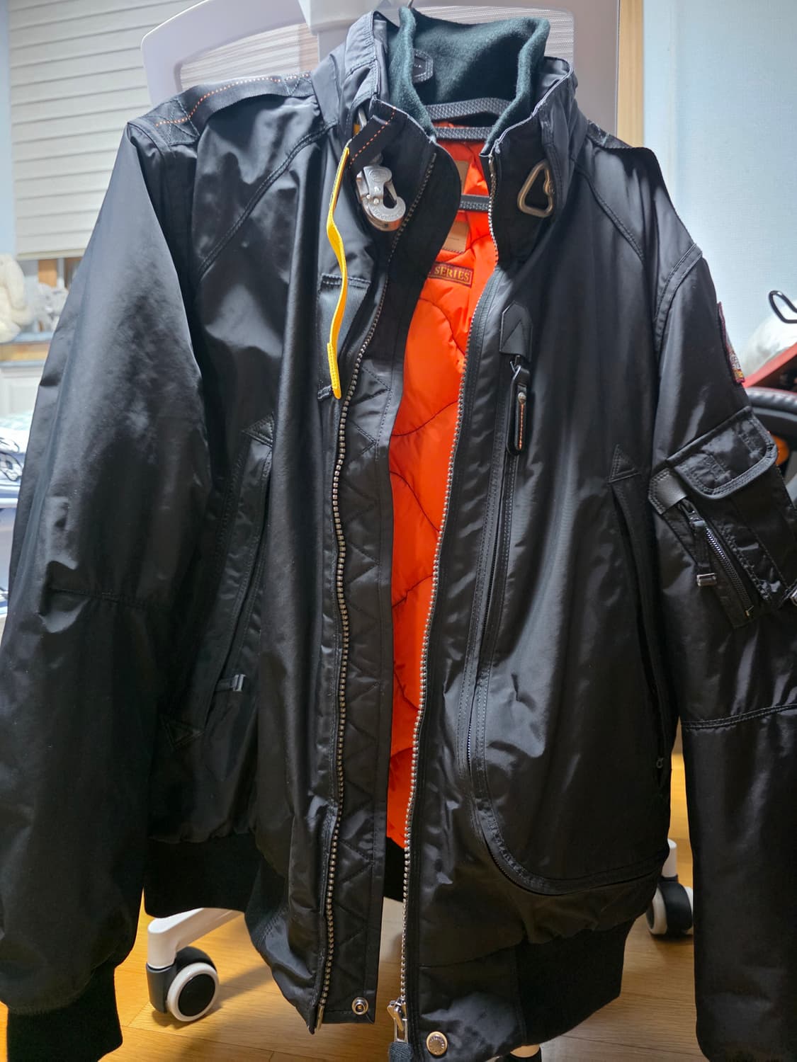 파라점퍼스 파이어 봄버 L 상품이미지1