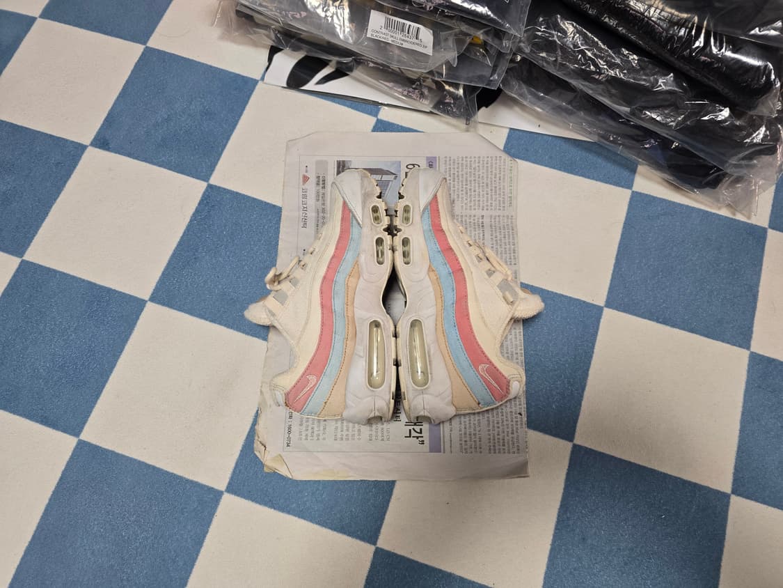 [w250] 나이키 에어맥스95 크림슨 틴트 상품이미지4