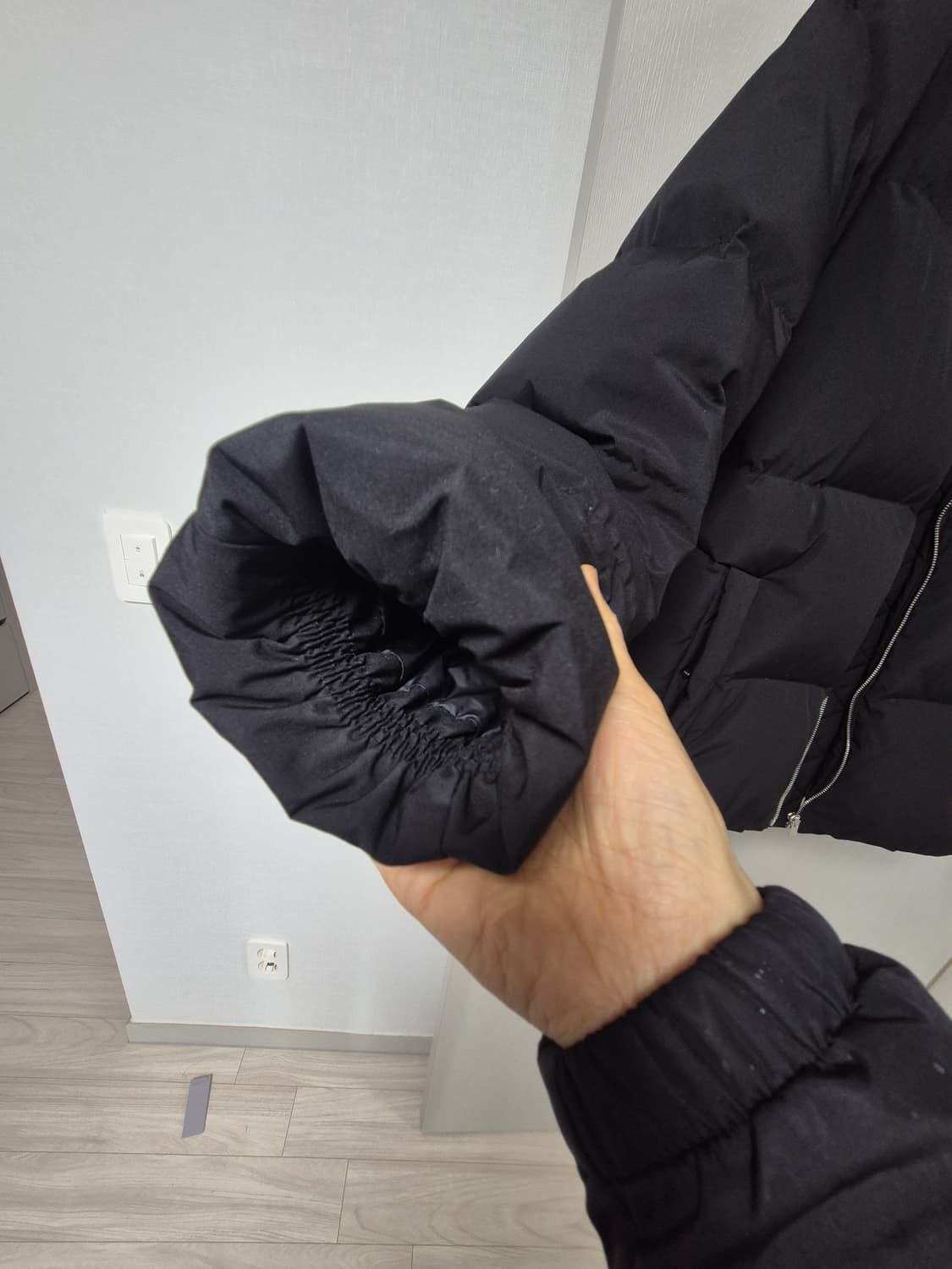 앤드지 덕다운 패딩 블랙 100 (완전빵빵) 상품이미지4