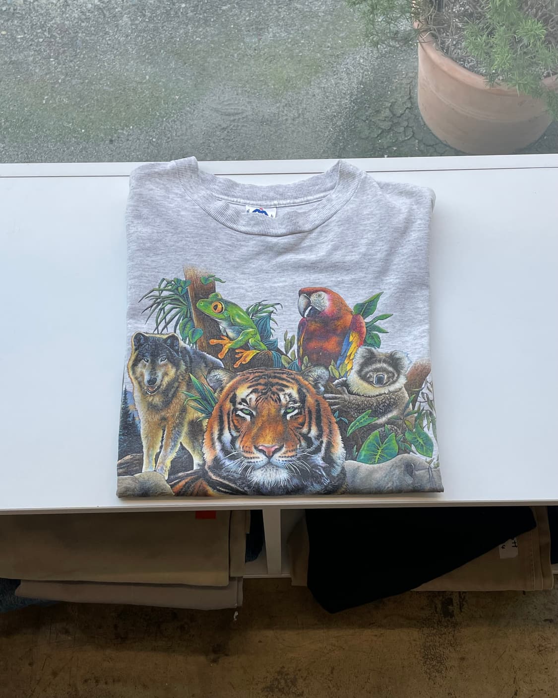 90‘s USA “Endangered Species” T-shirt 상품이미지7