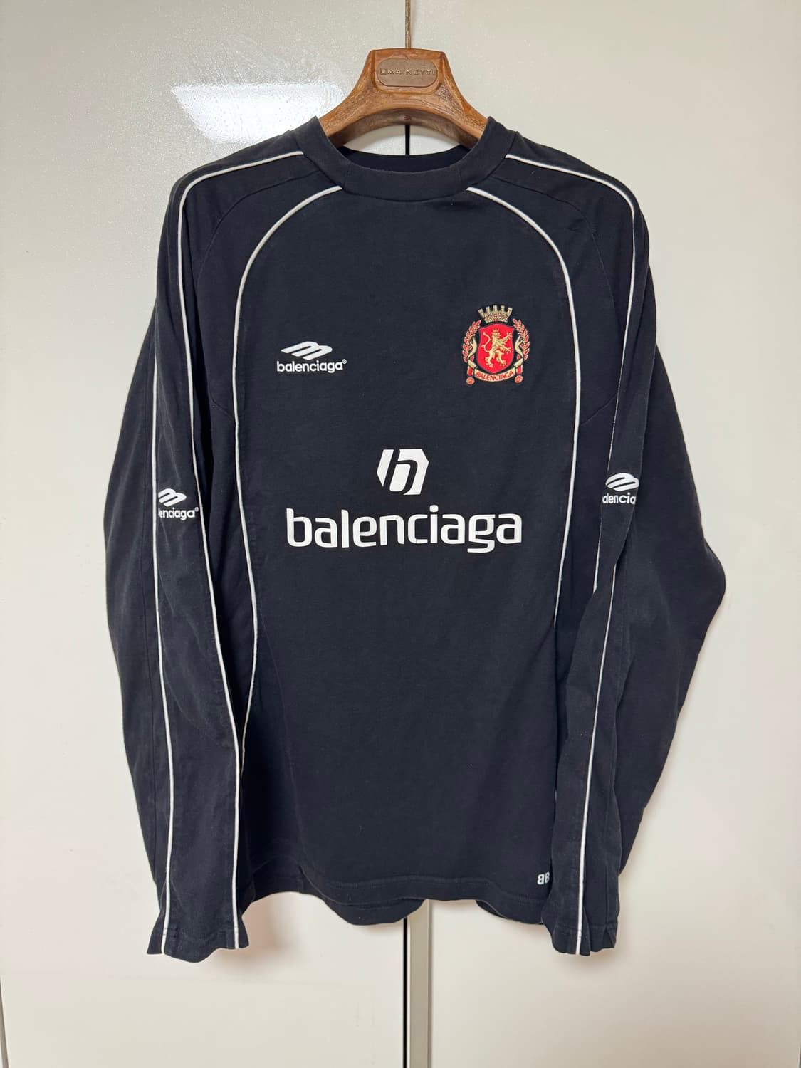 발렌시아가 사커 롱슬리브 L 상품이미지1