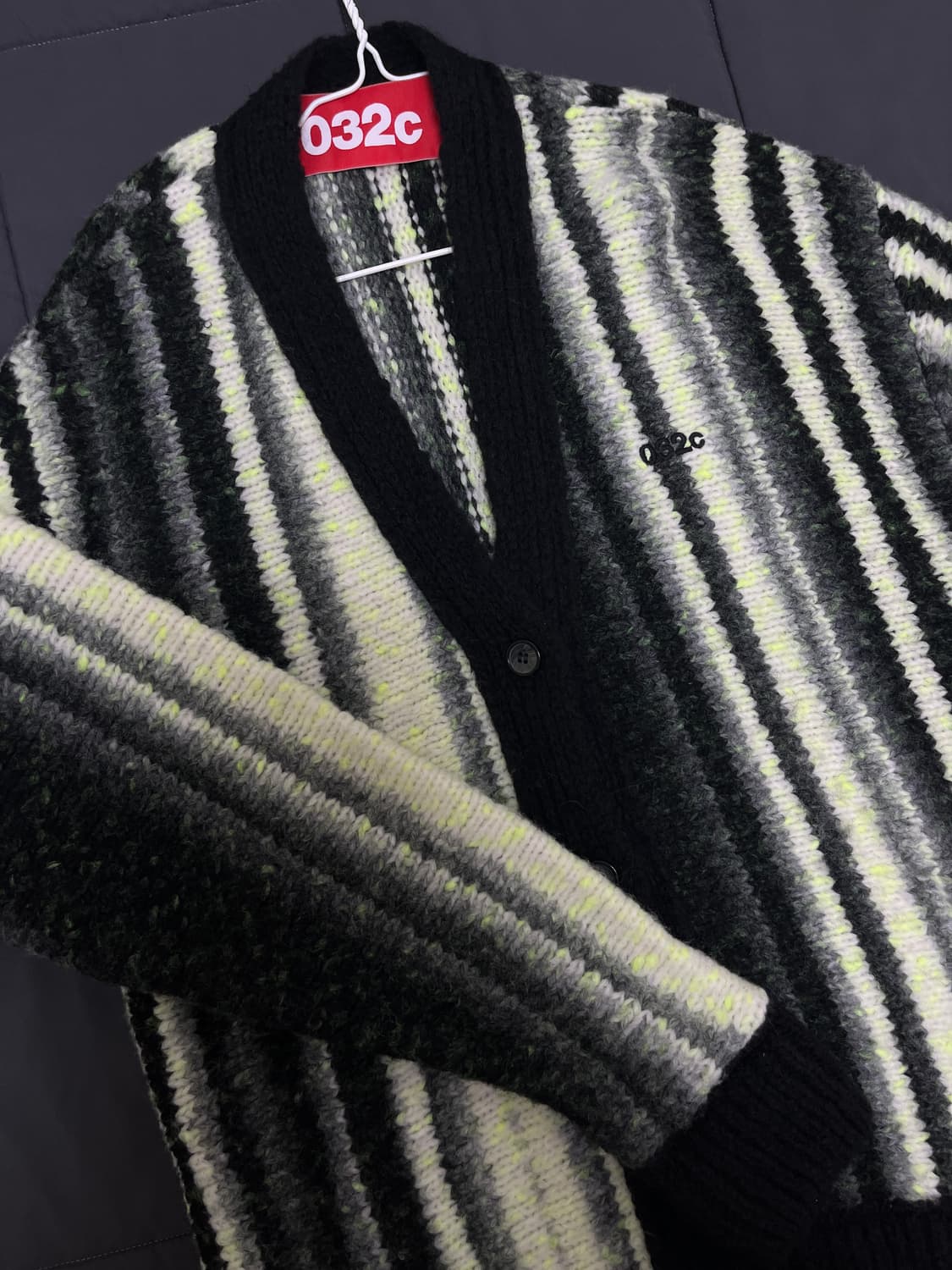 032c 픽셀 가디건(size s) 상품이미지2