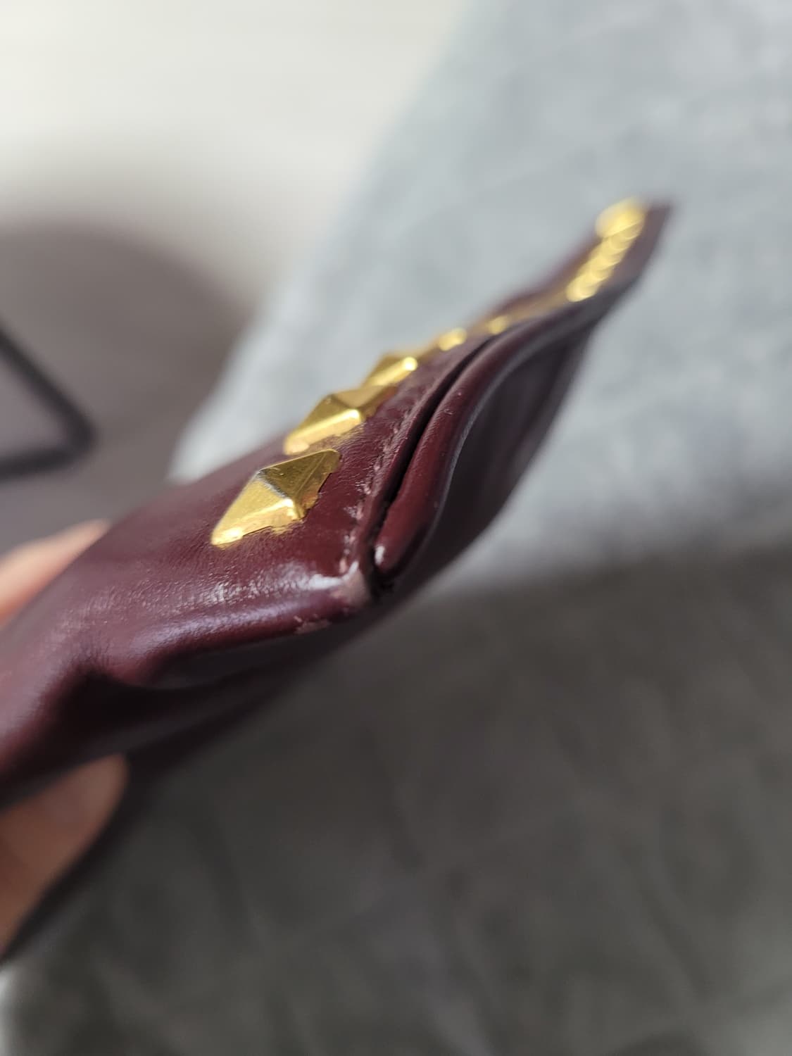 미우미우 스터드 클러치 상품이미지7