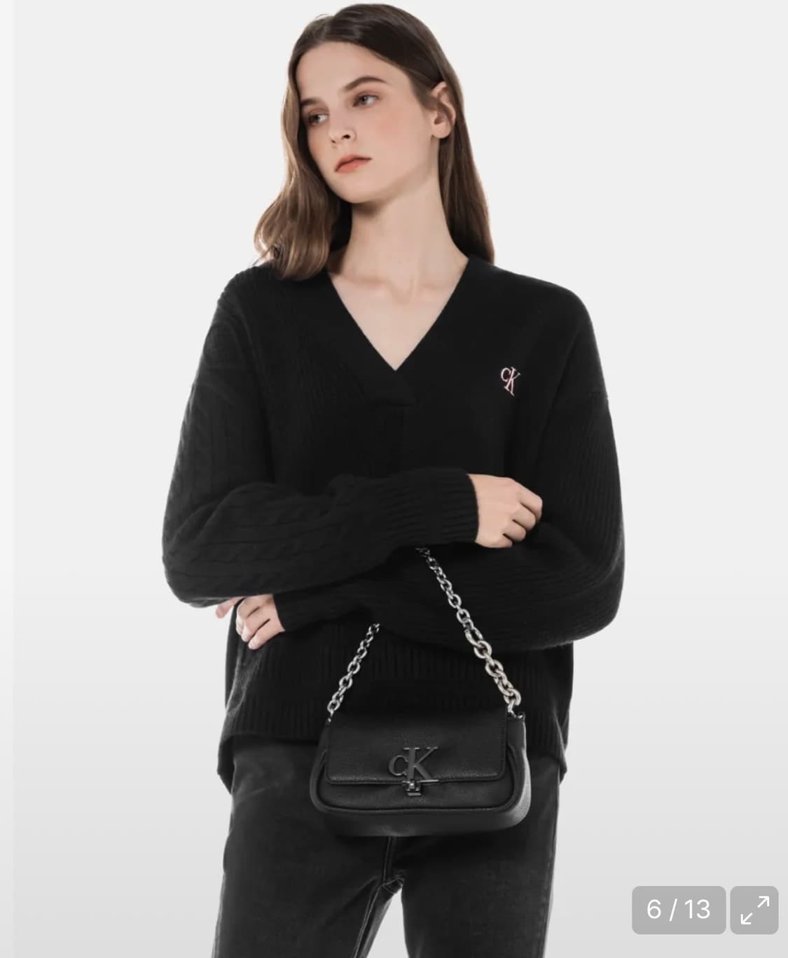 [1회착용] 캘빈클라인 블랙 미니멀 모노그램 체인 숄더백 상품이미지2