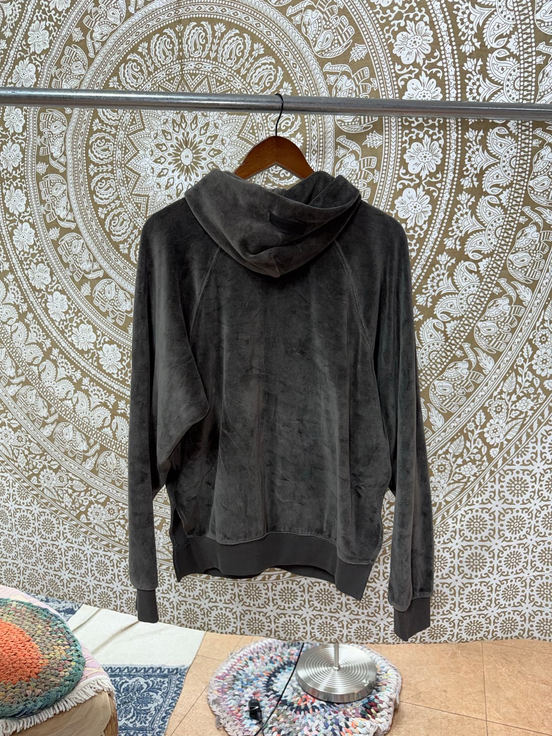 에센셜 여성 벨벳 후드티  상품이미지6