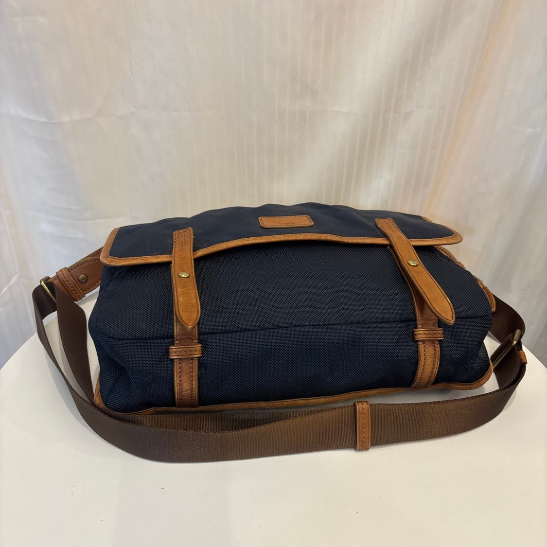 정품 TUMI 나일론 크로스백     상품이미지7