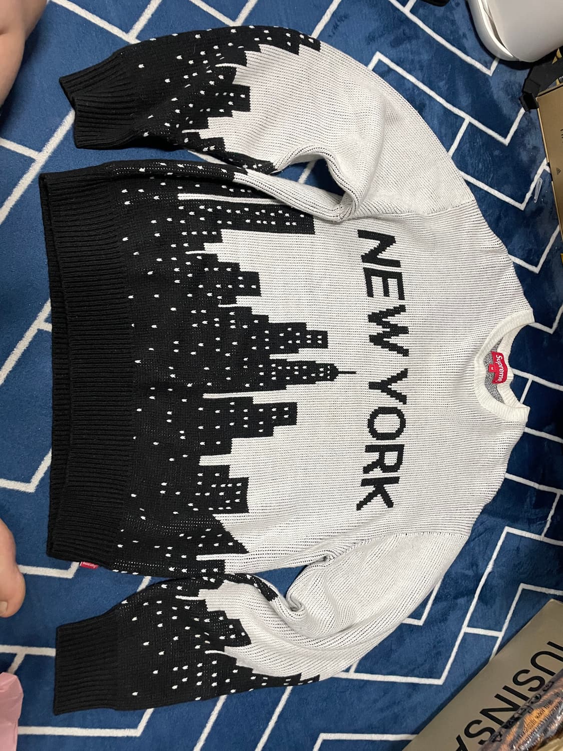 슈프림 뉴욕 니트 m 상품이미지3