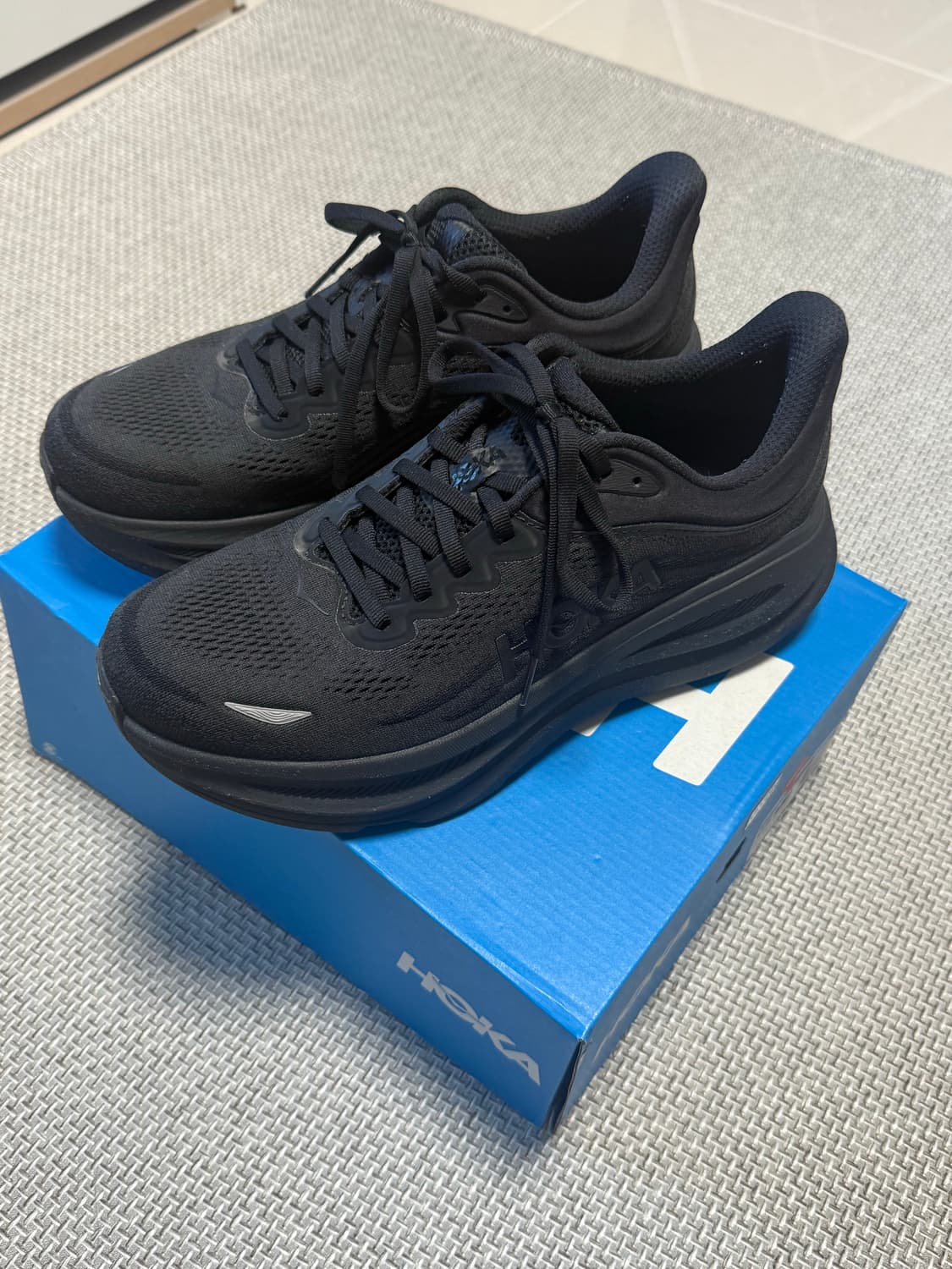 호카 본디9 와이드 275 상품이미지1