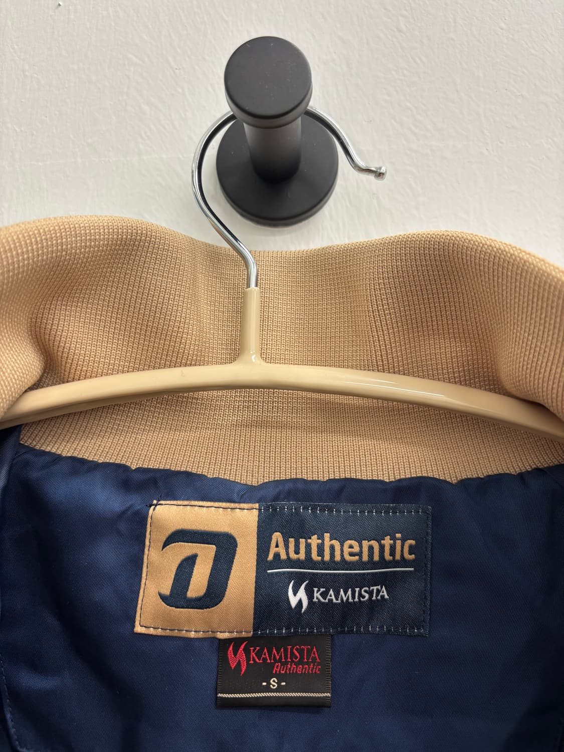 NC 다이노스 구단 집업 자켓 상품이미지2