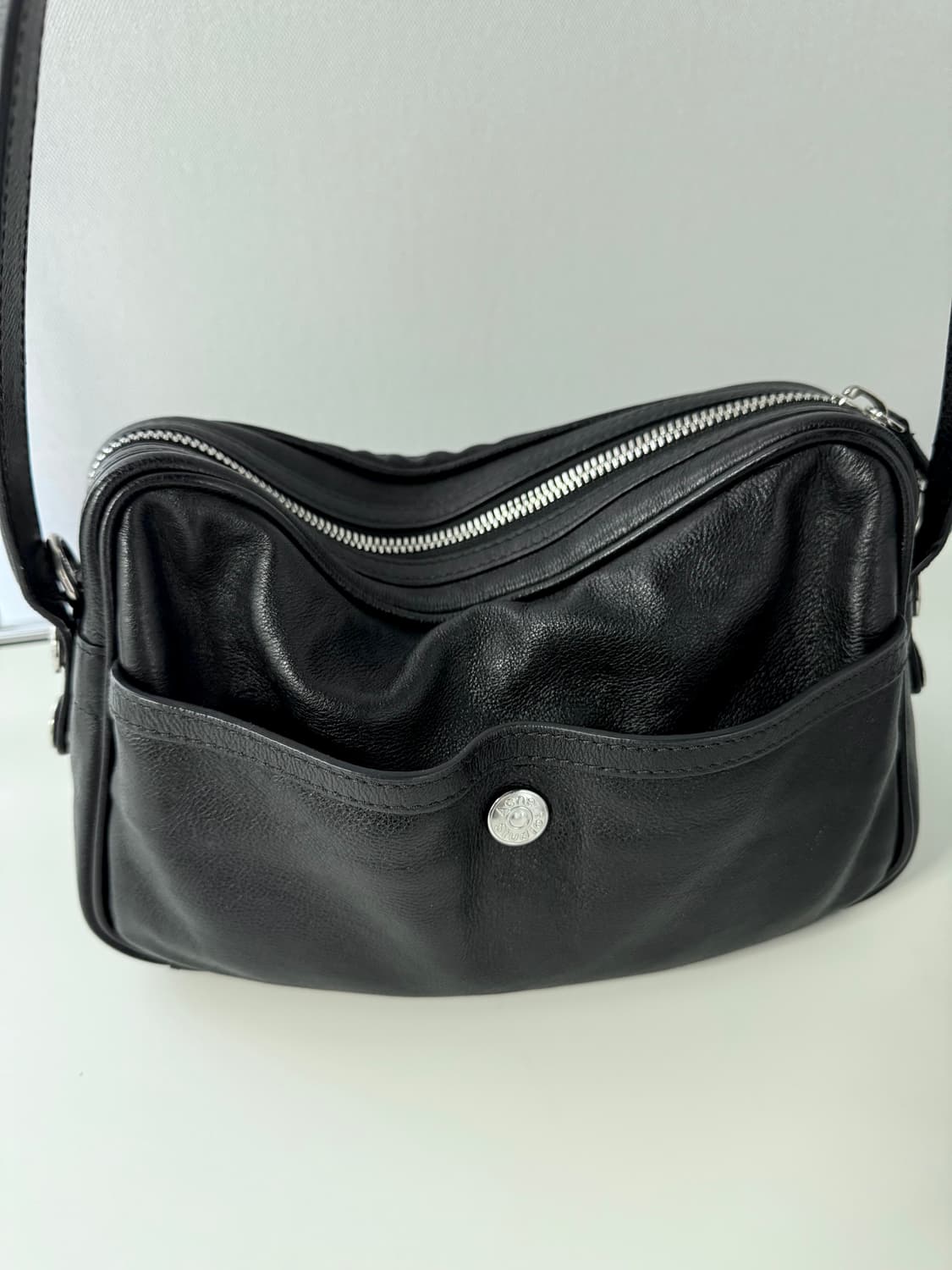 아크네 스튜디오 CAMERO 파티 숄더 백 상품이미지3