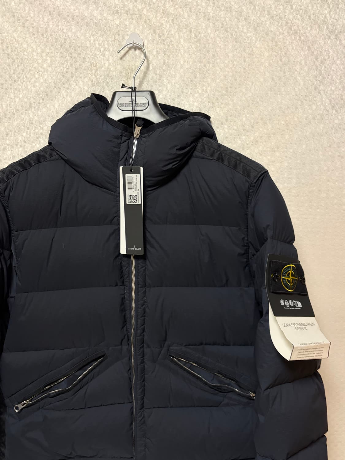 새상품 L) 스톤아일랜드 심리스 패딩 네이비 상품이미지2