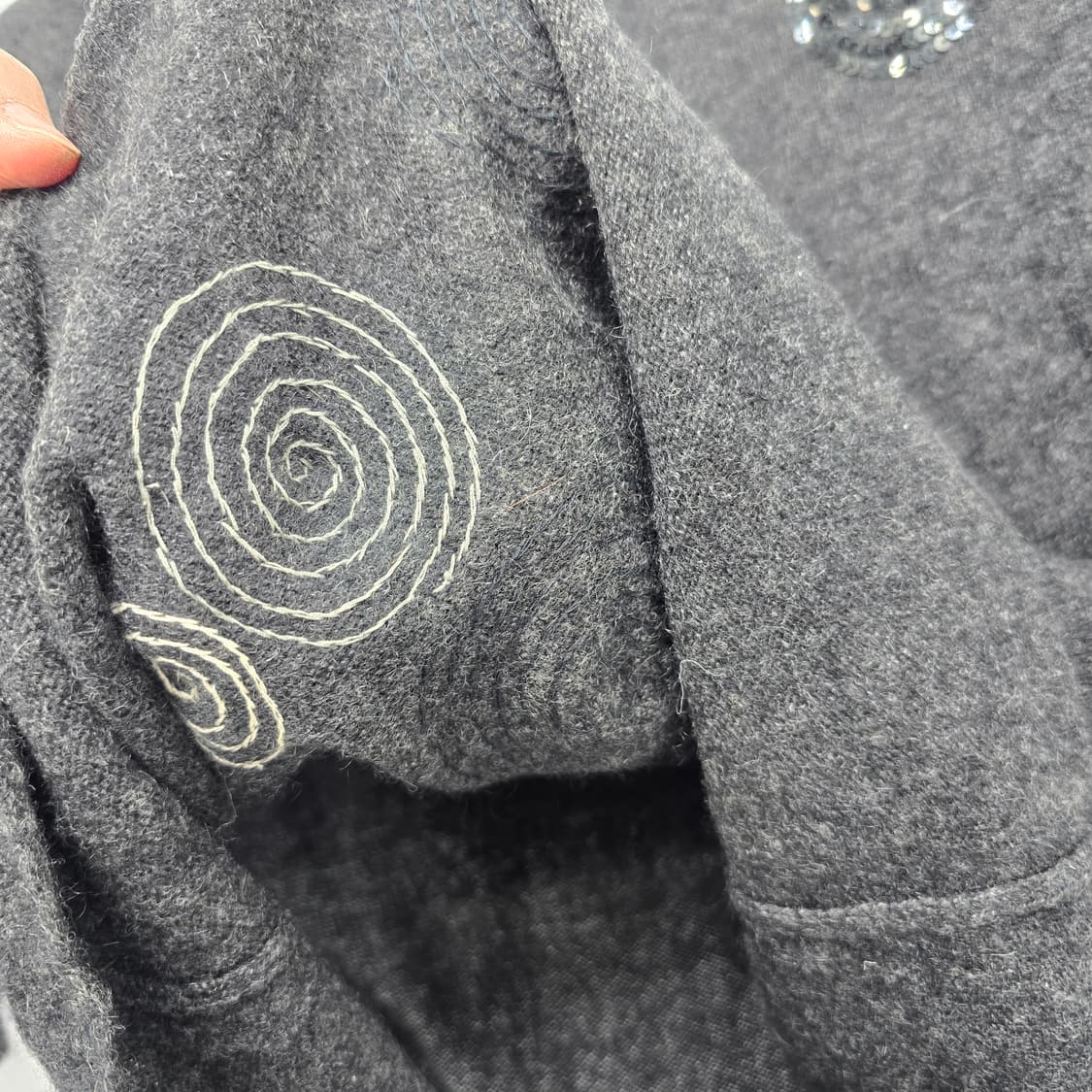 이탈리아 캐시미어100 터틀넥 스팽글 니트 상품이미지8