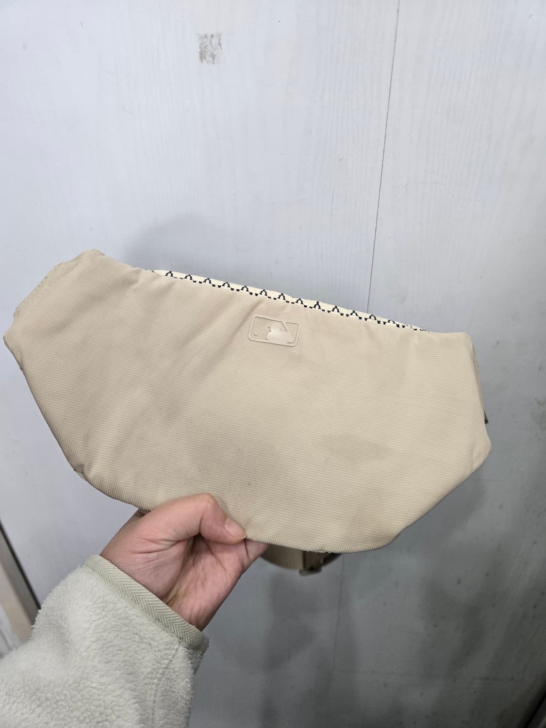 MLB 엠엘비 힙색 가방! 디자인 짱 이뻐요 사이즈 조절가능! 상품이미지3