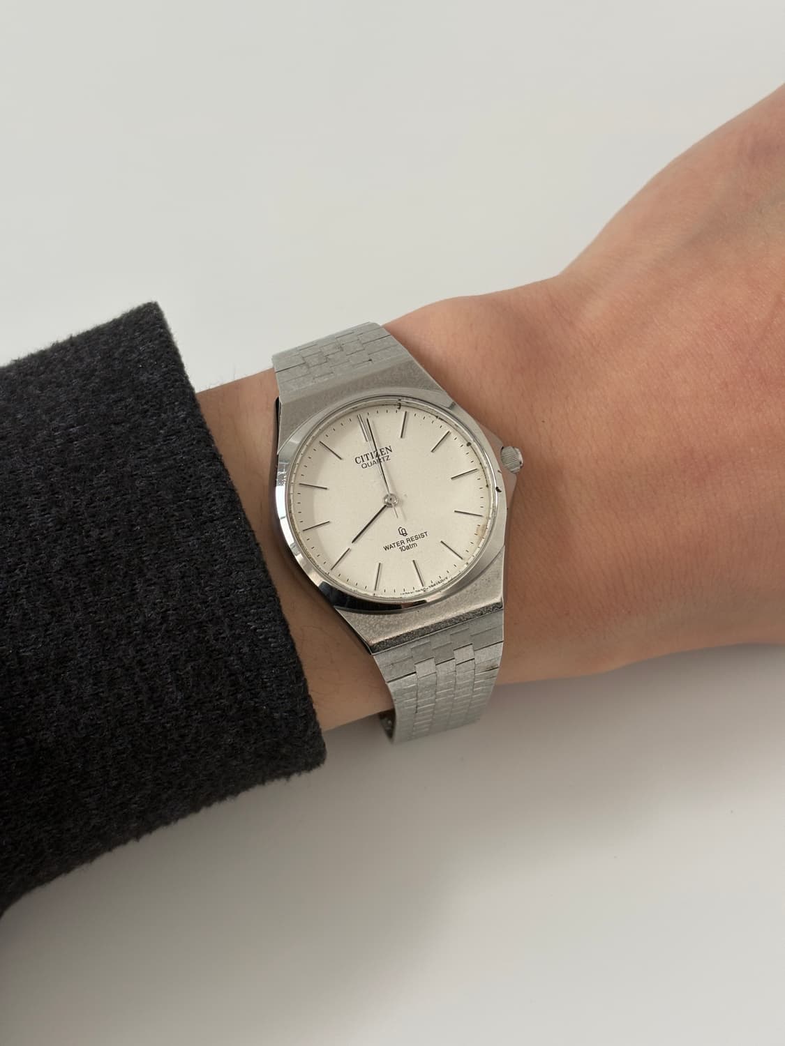 CITIZEN 빈티지 시계 1980년대 CQ 크리스트론 실버 텍스쳐 쿼츠 상품이미지9