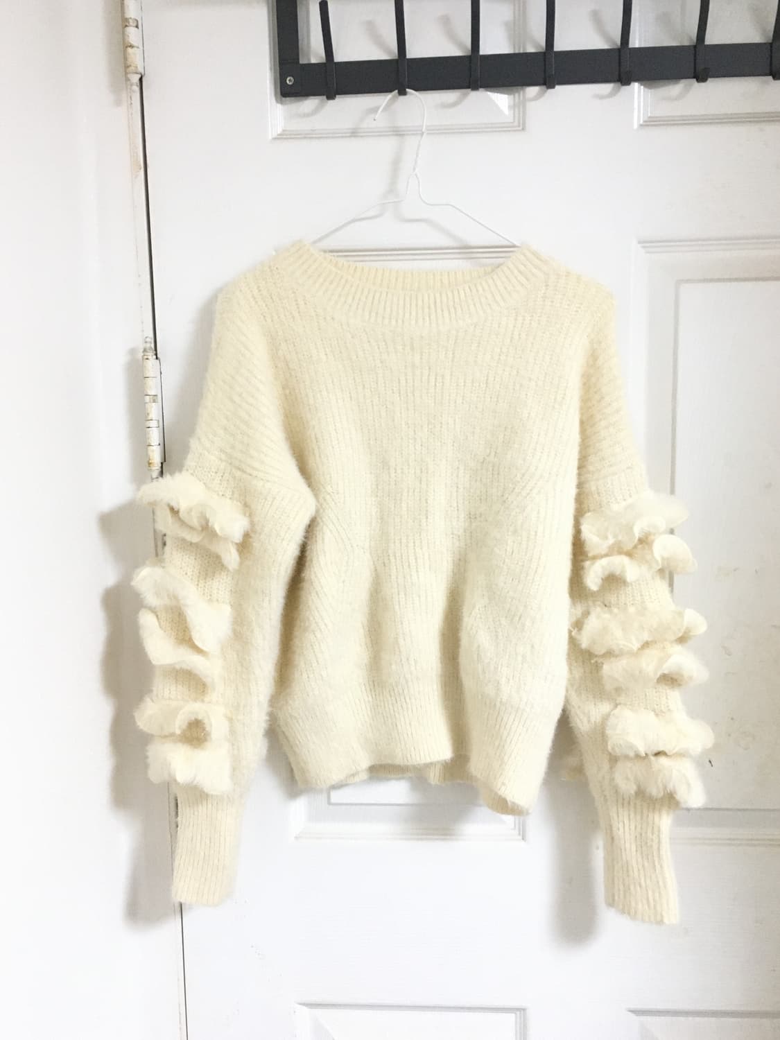 아이보리 앙고라 니트  상품이미지1