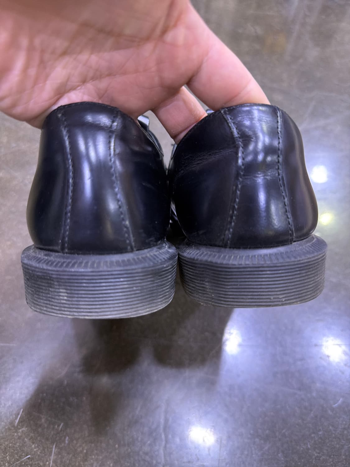 닥터마틴 엘라리아 벨트 태슬로퍼 블랙 230 상품이미지7