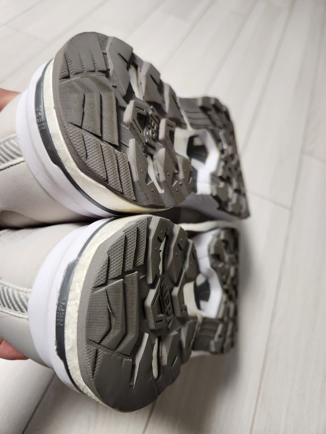 네파 남녀공용 다이얼 휘슬라이저 고어텍스 하이킹화 7KC7620-A03  상품이미지7